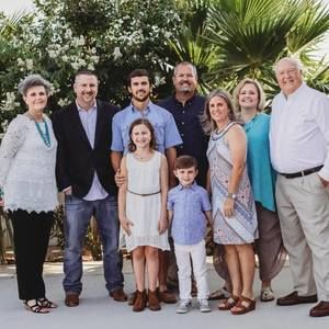 Meet your Posher, Dee